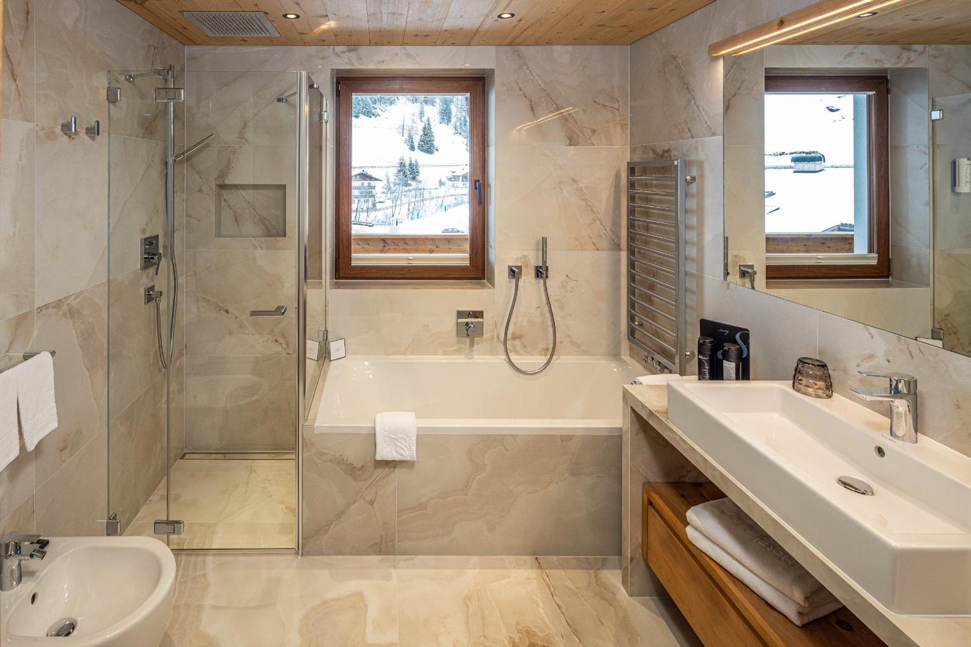 Savoy Dolomites Luxury & Spa Hotel Selva di Val Gardena Dış mekan fotoğraf
